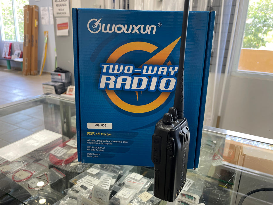 Wouxun KG-833V